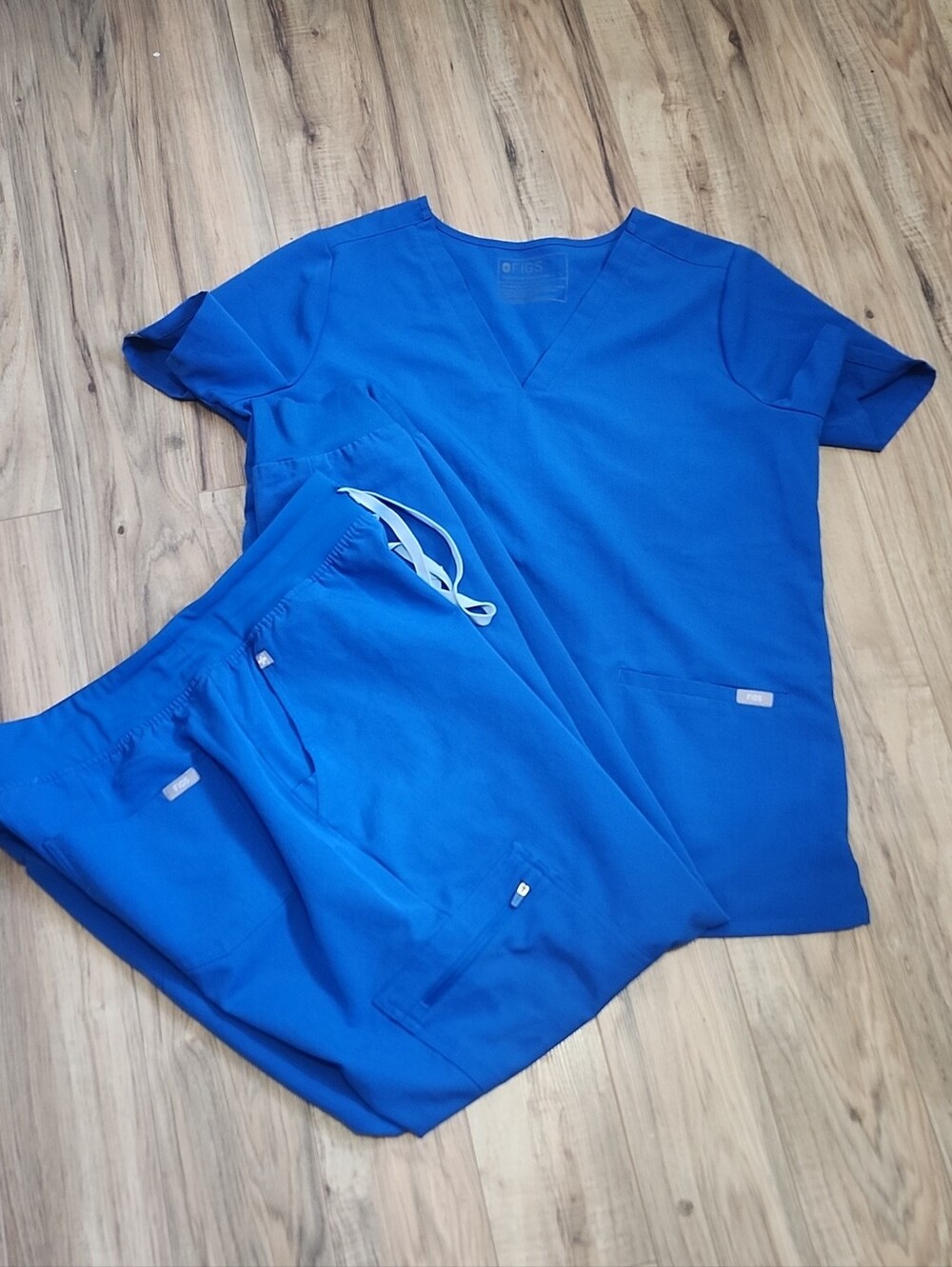 Figs Women's Bright Royal Blue Scrub Top & Pants Set L / LT
